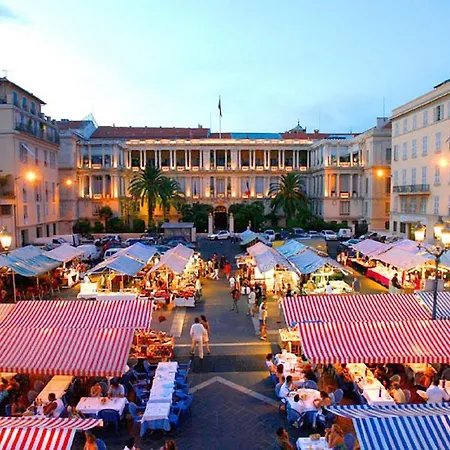 Le Bosio - Old Town And Balcony